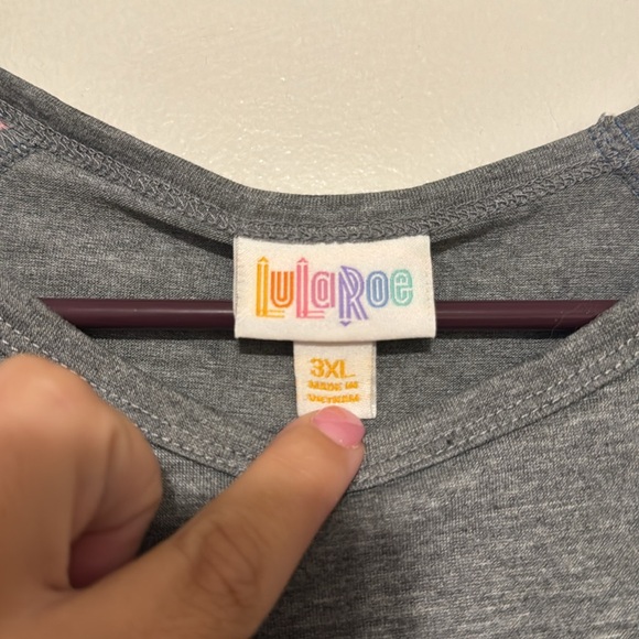 LulaRoe Randy - Picture 2 of 4